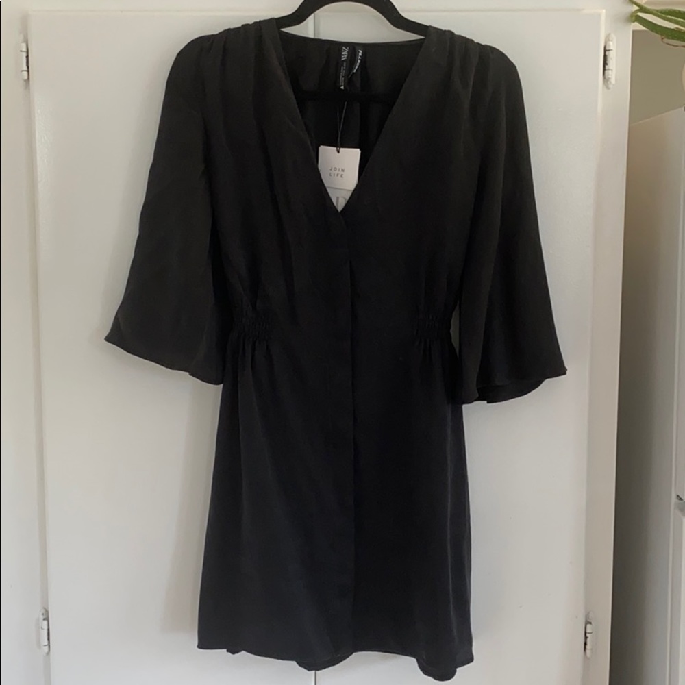Zara Flowy Stretch Dress in Black